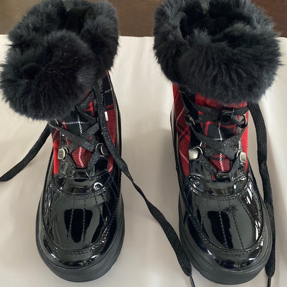 Anne Klein Sport Woman’s Gayla Mid - Calf Snow Boots Size 5.5 M. Lace up